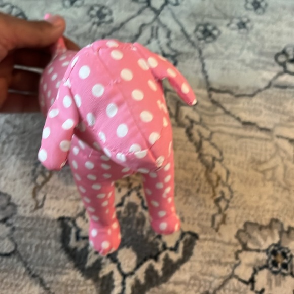 Pink VS Stuffed Dog - Picture 5 of 6